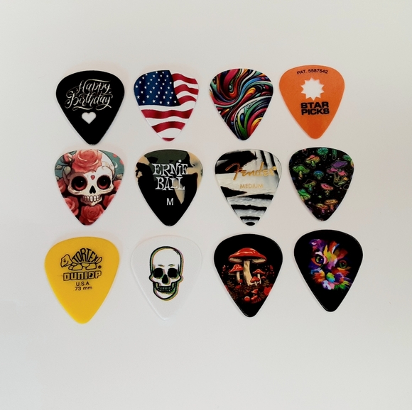 Dozen Assorted Premium Guitar Picks - Picture 2 of 2